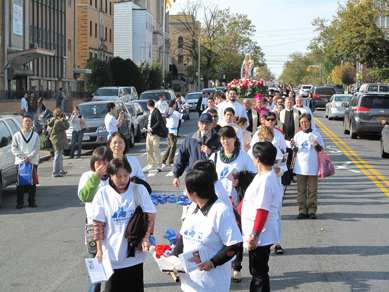 Asian_procession