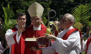 Coadjutor Archbishop Valenzuela celebrates Palm Sunday Mass outside cathedral in Paraguay