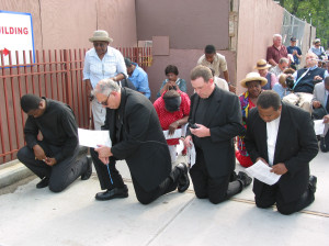 Bishop DiMarzio, far left, prays for an end to abortion outside Kings County Hospital with the Helpers of God’s Precious Infants, NYPD Det. Steven McDonald and parishioners of St. Catherine of Genoa, East Flatbush.