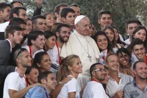 Pope Francis poses with young people during an encounter with youth in Cagliari, Sardinia, Sept. 22. (Photo © Catholic News Service/Paul Haring)