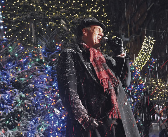 Actor-singer Robert Davi performed his new single “New York City Christmas.”