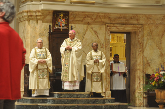 Bishop-DiMarzio-Pro-Vita-Mass