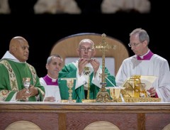 Pope Francis celebrates Mass at Madison Square Garden in New York Sept. 25. (CNS photo/Mike Crupi)