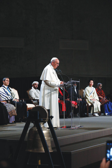 The pope led an interfaith gathering for peace in Foundation Hall at Ground Zero with representatives of the world’s major religions. (Photo © Catholic News Service/Paul Haring)