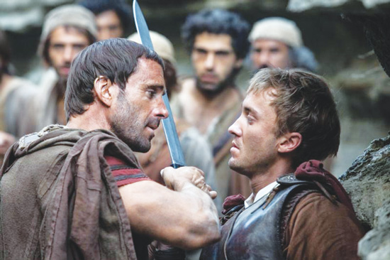 Joseph Fiennes and Tom Felton star in the movie “Risen.” (Photo by Catholic News Service/Columbia Pictures)