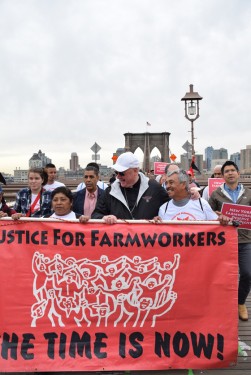 cardinal-and-farmworkers