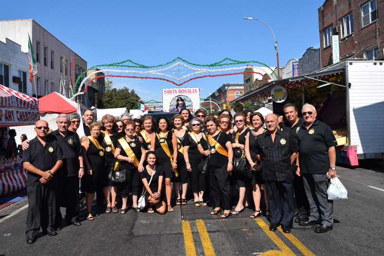 Bensonhurst Feast Links Italians With Homeland The Tablet