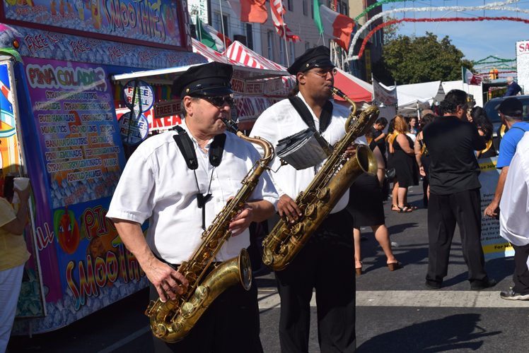 Bensonhurst Feast Links Italians With Homeland The Tablet