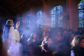At Night of Praise, Youth Get Close with Eucharist