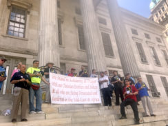 Knights, Clergy Show Unity With Persecuted Christians