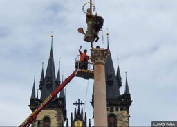 Virgin Mary Statue Torn Down in 1918 Rises Again in Prague
