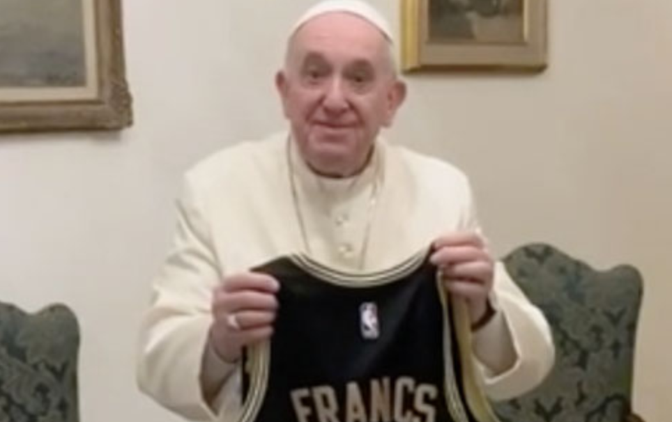 Pope Francis blesses an MLK Nike City Edition jersey from the Atlanta hawks  