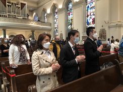 ‘I’m Hopeful Today Because Christ Is Risen’: Large Crowds Return to Church for Easter Sunday