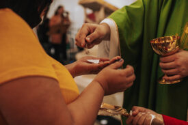 How Pastors Deal With Ebb and Flow of Communion
