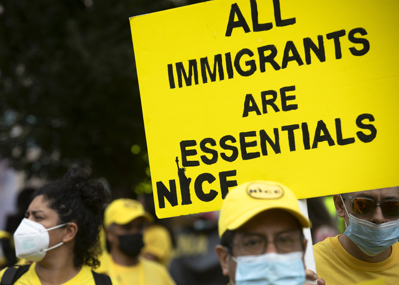 In Washington, Saints Join a Crowd Marching for Immigration Reform