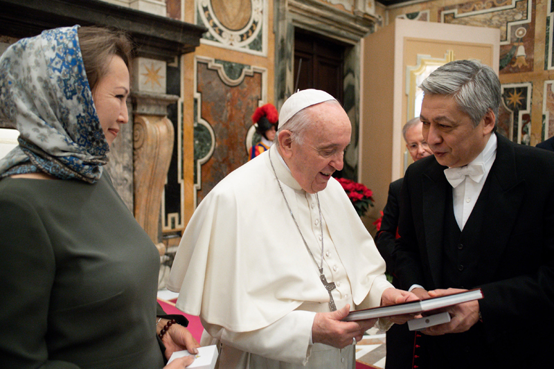 Solidarity, Dialogue Needed to Confront Pandemic, Pope Says The Tablet