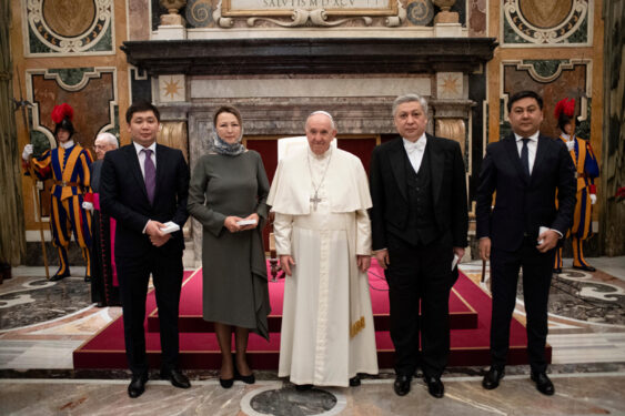 POPE AUDIENCE NEW AMBASSADORS