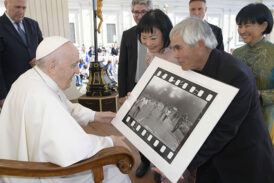 ‘Napalm Girl’ Shares Christ During 50th Anniversary of Iconic Photo