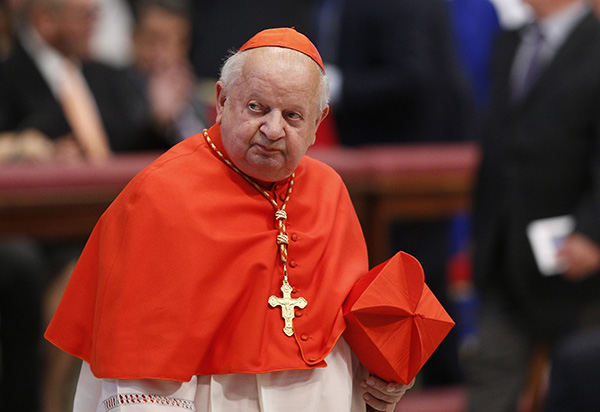 Sekretarz św. Jana Pawła II zaprzecza roli papieża w zniknięciu „watykańskiej dziewczyny”