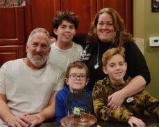 Poll: Catholics Don’t Prioritize Sharing Faith With Their Children