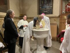 Diocese of Brooklyn Welcomes 381 New Catholics During Easter Vigil