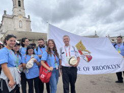WYD Pilgrims Reflect on ‘Seeing God’s Face’ at the Shrine of Our Lady of Fatima