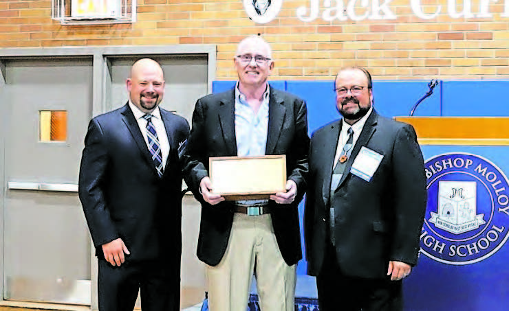 Video: Basketball Old-Timers Induct Four New Members - The Tablet