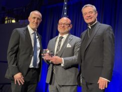 Annual Futures in Education Scholarship Dinner Raises $1.75 Million for Catholic Education