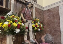 Local Pilgrims Gather in Diocese of Brooklyn to Pray Before Relics of St. Carlo Acutis
