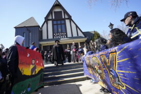 Lenten Pilgrims and Jornadistas Cross Paths at Astoria Parish