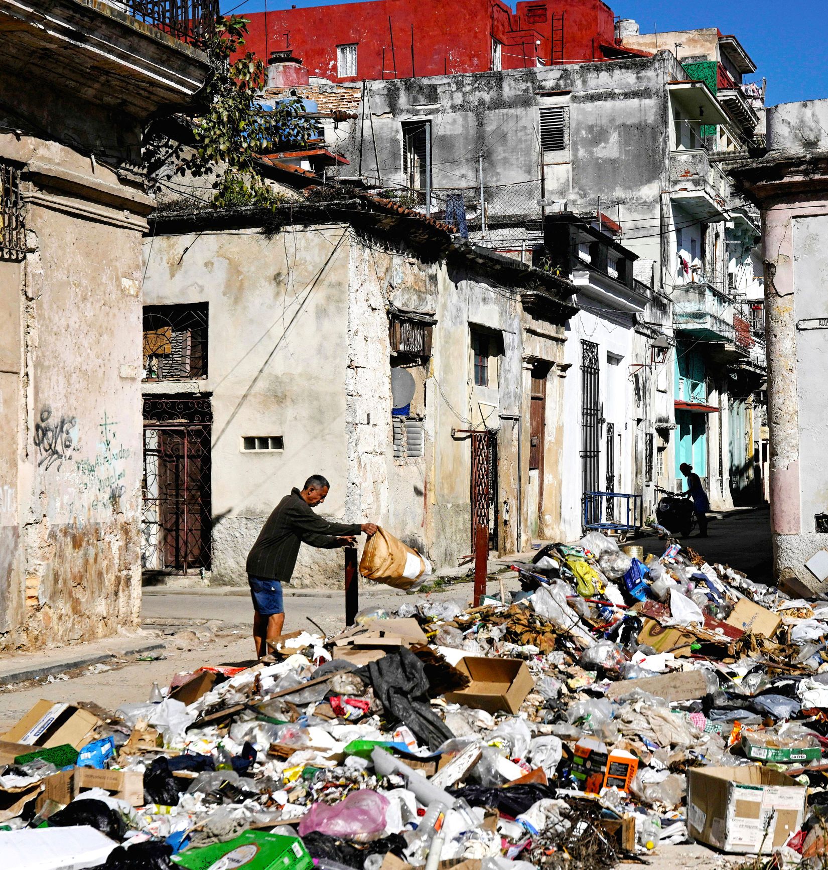 Cuba ‘Crying Out’: Bishop Cisneros Calls For Aid Amid Growing Chaos