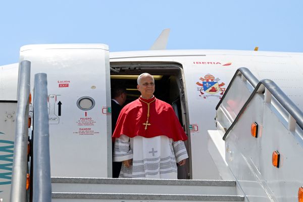 Pope Leo XIV Arrives in Barcelona on Eve of Architect Antoni Gaudí’s 100th Death Anniversary